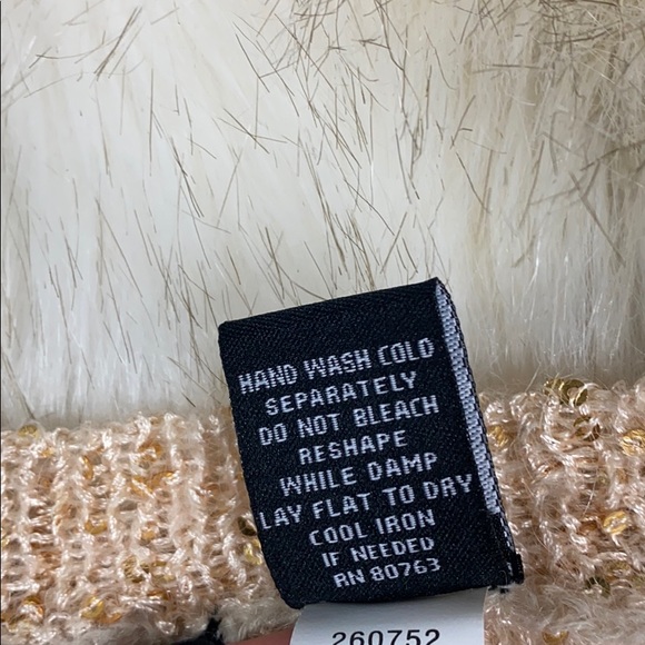 RARE Victoria’s Secret Sweater, Small - Picture 5 of 7